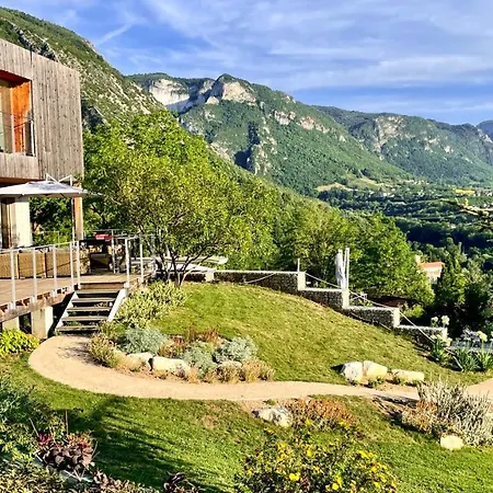 & Balneo - Vue Panoramique Sur Le Vercors ホームステイ ポン・アン・ロワイヤン
